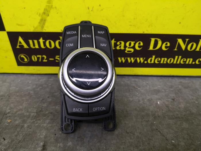 Używane Przycisk I-Drive BMW 1 serie (F20) 118i 1.5 TwinPower 12V Cena € 163,35 Z VAT oferowane przez autodemontage denollen