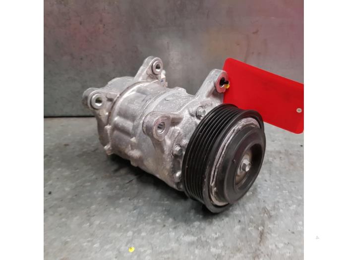 Usagé Compresseur de clim BMW 1 serie (F20) 118i 1.5 TwinPower 12V Prix € 163,35 Prix TTC proposé par autodemontage denollen