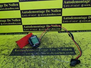 Used Heater resistor plug Renault Megane Price on request offered by de Nollen autorecycling