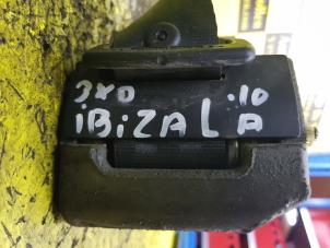 Usados Cinturón de seguridad derecha detrás Seat Ibiza Precio de solicitud ofrecido por de Nollen autorecycling