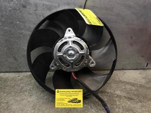 Used Radiator fan Landrover Evoque Price € 175,00 Margin scheme offered by de Nollen autorecycling