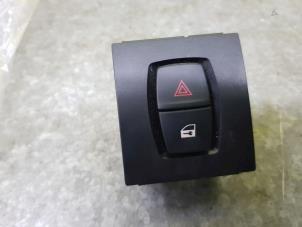 Used Panic lighting switch BMW 3-Serie Price € 30,25 Inclusive VAT offered by de Nollen autorecycling