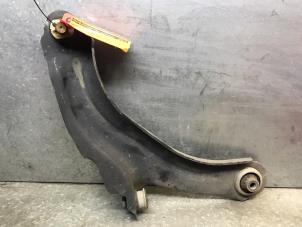 Used Front wishbone, right Renault Clio IV (5R) 1.5 dCi 75 FAP Price € 40,00 Margin scheme offered by de Nollen autorecycling