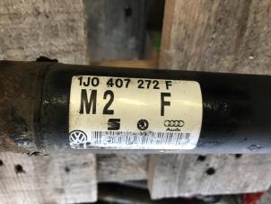 Used Front drive shaft, right Volkswagen Golf IV (1J1) 1.4 16V Price € 50,00 Margin scheme offered by de Nollen autorecycling