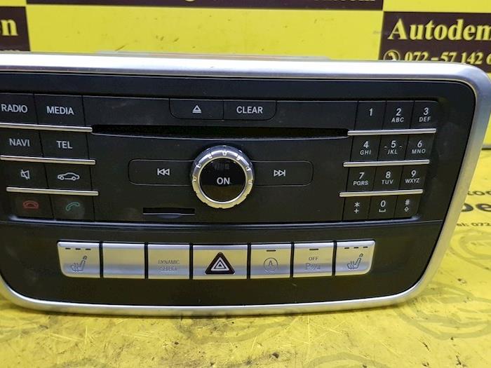 Radio z Mercedes-Benz A (W176) 1.5 A-160 CDI, A-160d 16V 2016