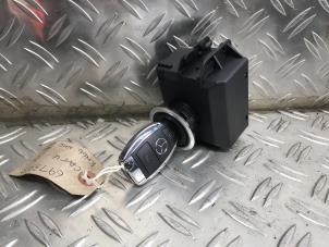 Used Ignition lock + key Mercedes A (W176) 1.5 A-160 CDI, A-160d 16V Price on request offered by de Nollen autorecycling