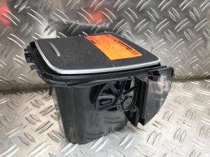 Used Front ashtray Mercedes A-Klasse Price on request offered by de Nollen autorecycling