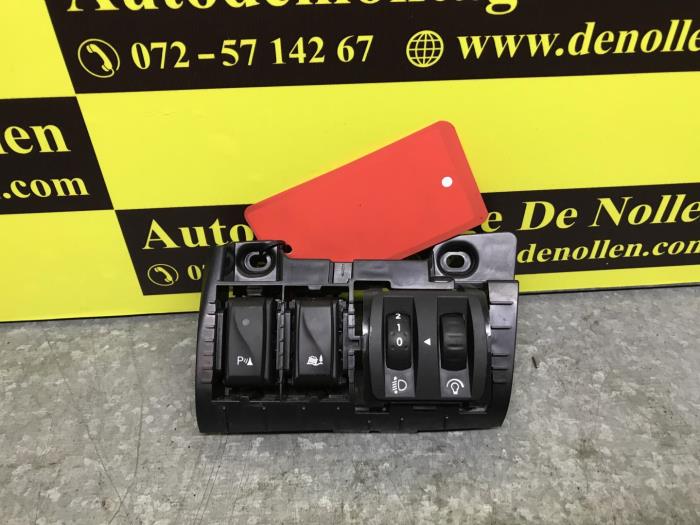 Light switch from a Renault Clio 2016