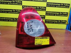 Used Taillight, left Renault Clio II (BB/CB) 1.2 16V Price € 19,95 Margin scheme offered by de Nollen autorecycling