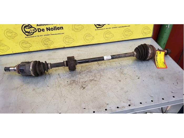 Front drive shaft, right from a Toyota Yaris (P1) 1.0 16V VVT-i 2001