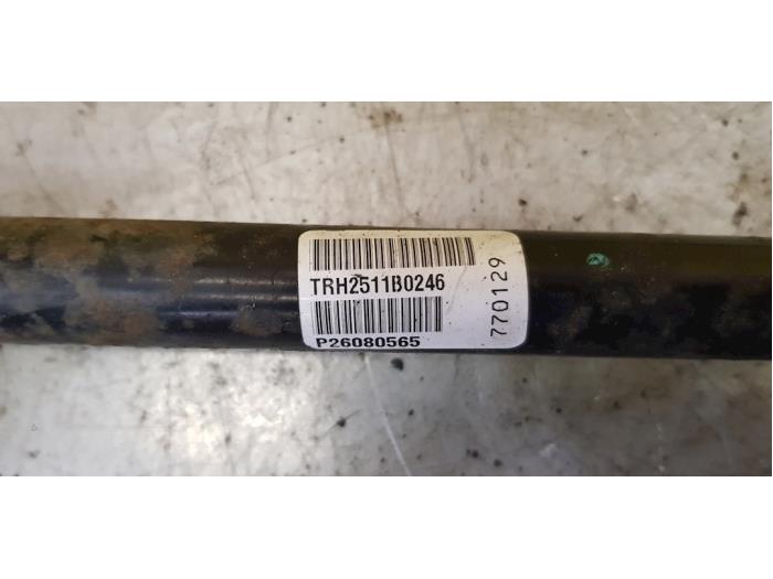 Front drive shaft, right from a Toyota Yaris (P1) 1.0 16V VVT-i 2001