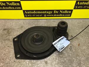 Used Rear spring retainer, right Renault Trafic Price € 42,35 Inclusive VAT offered by de Nollen autorecycling
