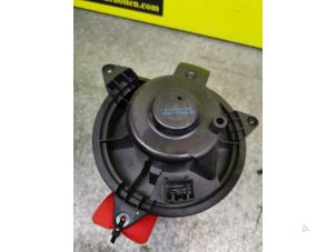 Used Heating and ventilation fan motor Ford Mondeo Price € 60,00 Margin scheme offered by de Nollen autorecycling