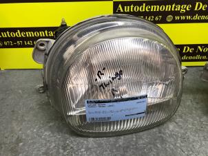 Used Headlight, right Renault Twingo (C06) 1.2 16V Price € 19,99 Margin scheme offered by de Nollen autorecycling