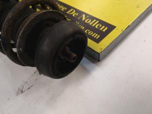 Used Front shock absorber rod, left Volkswagen Polo Variant (6KV5) 1.6 100 Price € 40,00 Margin scheme offered by de Nollen autorecycling