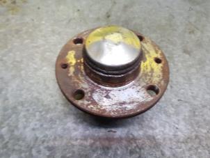 Used Rear wheel bearing Fiat 500 Price on request offered by de Nollen autorecycling