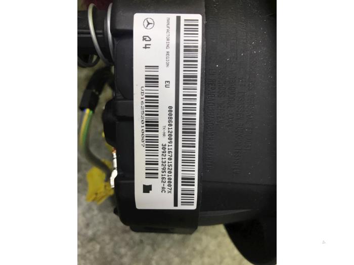 Left airbag (steering wheel) from a Mercedes-Benz B (W246,242) 1.5 B-180 CDI 16V 2015