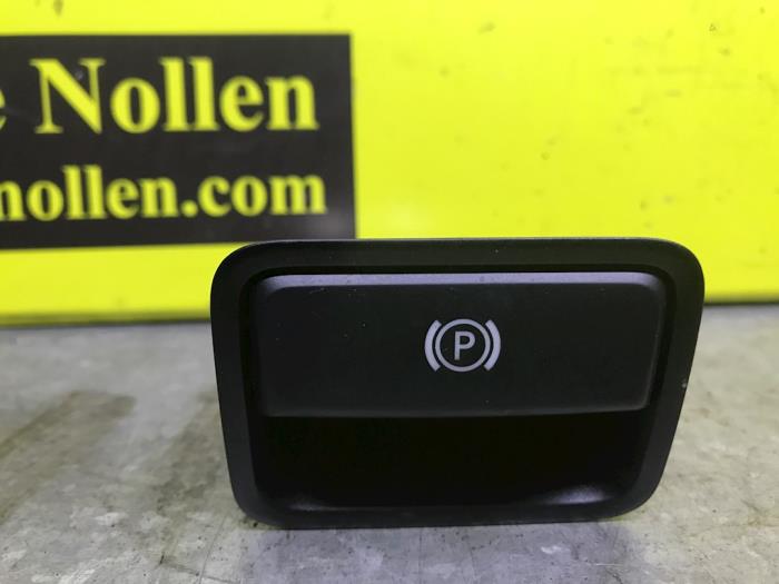 Gebrauchte Handbremse Schalter Mercedes B (W246/W242) 1.5 B-180 CDI,d 16V Preis € 27,00 Margenregelung angeboten von autodemontage denollen