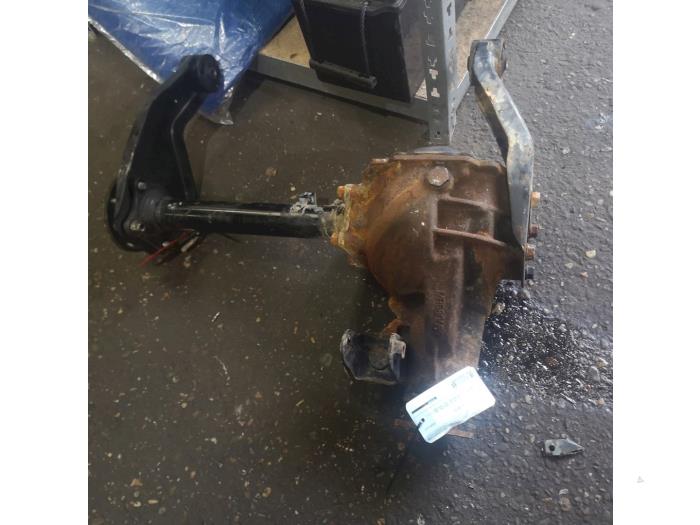 Differential vorne Mitsubishi L-200, 1986 / 1996 2.5 DI-D 4x4, Pick-Up, Diesel, 2.477cc, 131kW (178pk), 4x4, 4D56HP, 2010-04 / 2015-12, KB4T (Gebraucht)