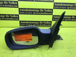 Usagé Rétroviseur extérieur gauche Renault Megane II (BM/CM) 1.6 16V Prix € 30,00 Règlement à la marge proposé par de Nollen autorecycling