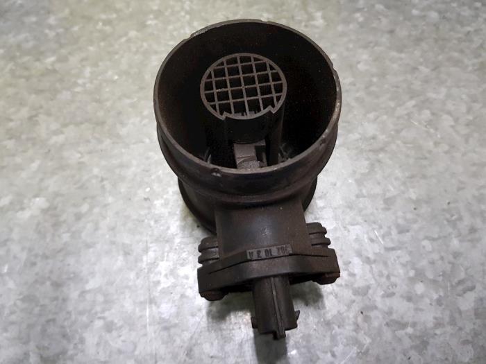 Gebrauchte Luftmengenmesser Opel Astra G (F08/48) 2.0 DTi 16V Preis € 45,00 Margenregelung angeboten von autodemontage denollen