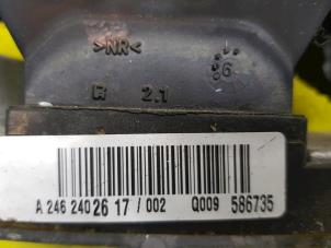 Engine mount from a Mercedes-Benz A (W176) 2.2 A-200 CDI, A-200d 16V 2015