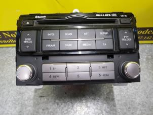 Używane Radioodtwarzacz CD Hyundai i20 1.2i 16V Cena € 150,00 Procedura marży oferowane przez de Nollen autorecycling