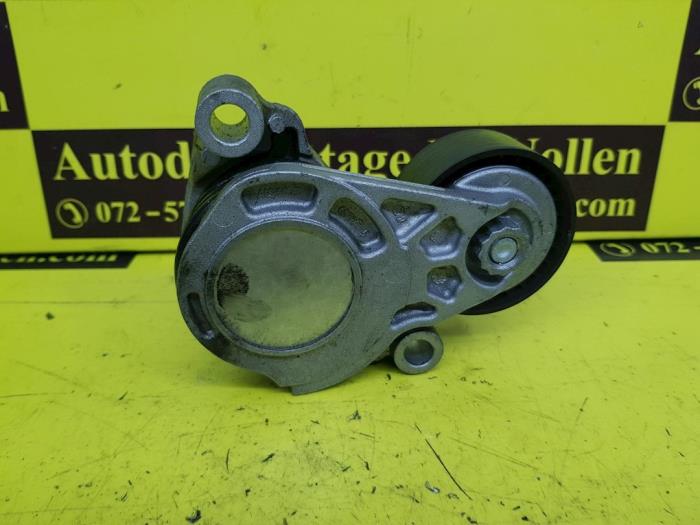 Usados Rodillo tensor correa múltiple Mini Mini (F56) 1.2 12V One, One First Precio € 54,45 IVA incluido ofrecido por autodemontage denollen
