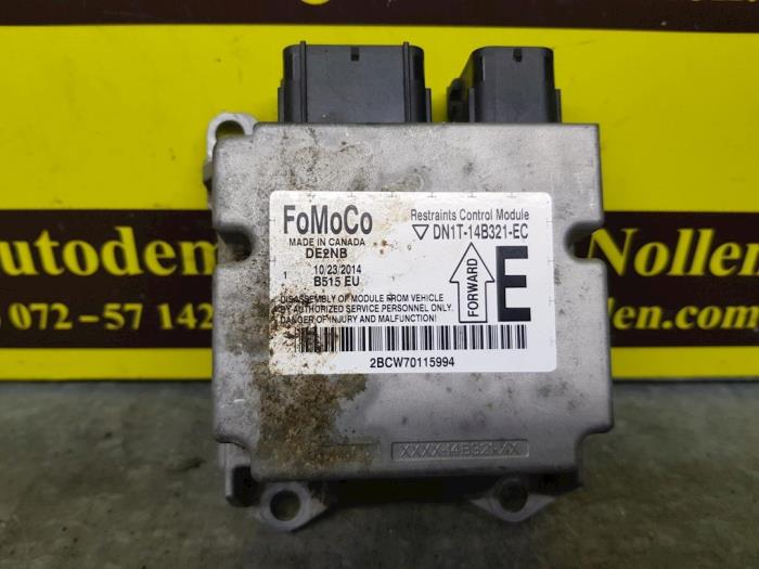Airbag Module from a Ford Fiesta 6 (JA8) 1.0 EcoBoost 12V 100 2014