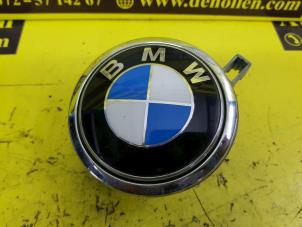 Używane Uchwyt tylnej klapy BMW 1 serie (E81) 116i 1.6 16V Cena € 48,40 Z VAT oferowane przez de Nollen autorecycling