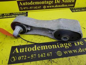 Used Engine mount Mini Mini (F56) 2.0 16V John Cooper Works Price € 60,50 Inclusive VAT offered by de Nollen autorecycling