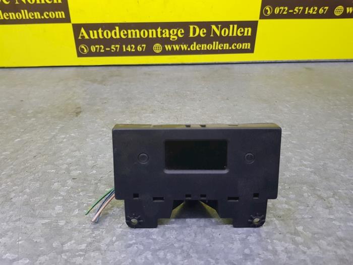 Begagnade Innerdisplay Peugeot 206 (2A/C/H/J/S) 1.1 XN,XR Pris € 22,00 Marginaltabell erbjuds av autodemontage denollen