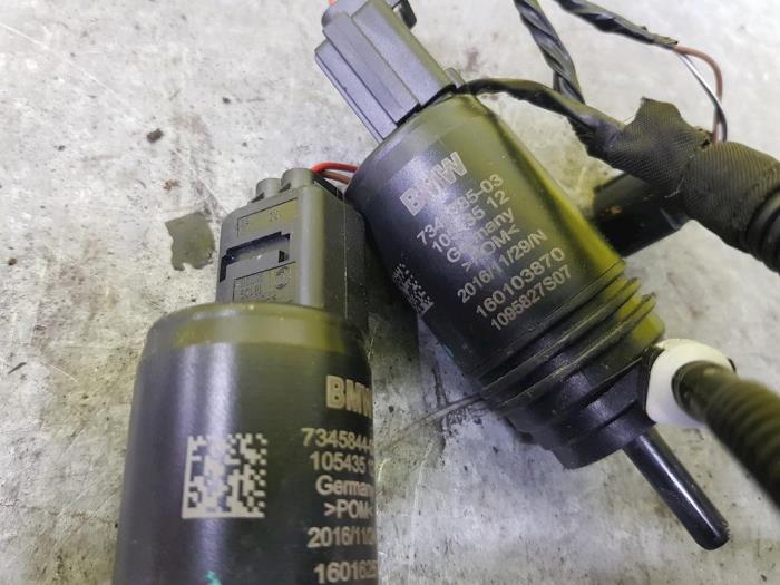 Windscreen washer pump BMW 3 serie 320d 16V Corporate Lease