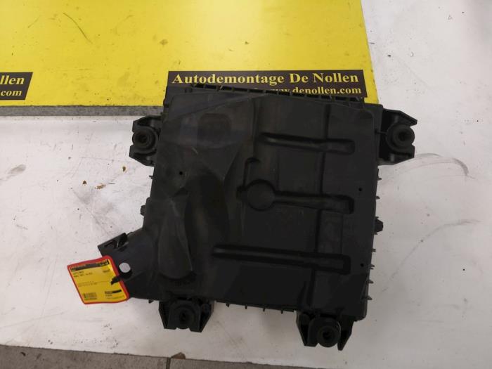 Gebrauchte Luftfiltergehäuse Renault Trafic New (FL) 2.5 dCi 16V 145 Preis € 45,00 Margenregelung angeboten von autodemontage denollen