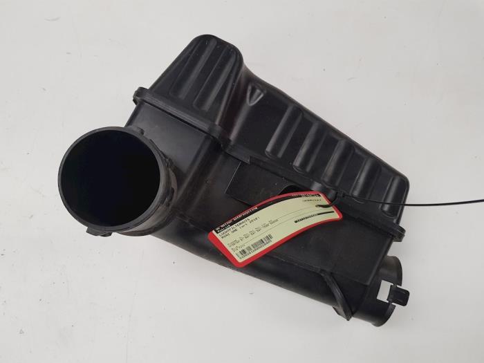 Begagnade Luftfilterhus Mini Mini (R56) 1.6 16V Cooper Pris € 18,00 Marginaltabell erbjuds av autodemontage denollen