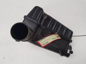 Usagé Boîtier filtre à air Mini Mini (R56) 1.6 16V Cooper Prix € 20,00 Règlement à la marge proposé par de Nollen autorecycling