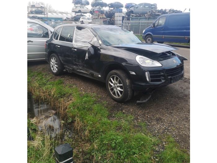 Używane Zestaw chlodnicy Porsche Cayenne (9PA) 3.0 TDI V6 24V Cena € 707,85 Z VAT oferowane przez autodemontage denollen