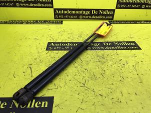 Used Set of tailgate gas struts BMW Mini One/Cooper (R50) 1.6 16V Cooper Price € 19,99 Margin scheme offered by de Nollen autorecycling