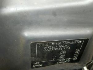 Używane Tylna klapa Suzuki Grand Vitara II (JT) 1.6 16V Cena € 400,00 Procedura marży oferowane przez de Nollen autorecycling