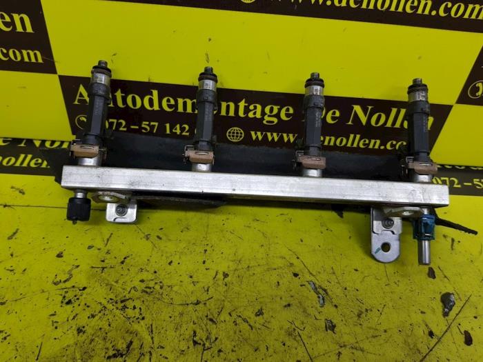 Gebrauchte Einspritzdüse (Einspritzer) Opel Tigra Twin Top 1.4 16V Preis € 54,45 Mit Mehrwertsteuer angeboten von autodemontage denollen