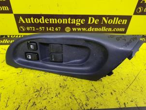 Używane Przelacznik elektrycznej szyby Nissan Almera (N16) 1.8 16V Cena € 30,00 Procedura marży oferowane przez de Nollen autorecycling