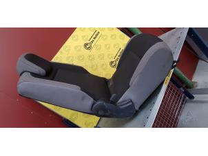 Gebrauchte Sitz hinten Citroen Berlingo Multispace 1.6 VTi 95 16V Preis € 211,75 Mit Mehrwertsteuer angeboten von de Nollen autorecycling
