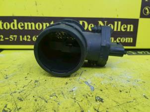 Used Air mass meter Opel Tigra Twin Top 1.4 16V Price € 48,40 Inclusive VAT offered by de Nollen autorecycling