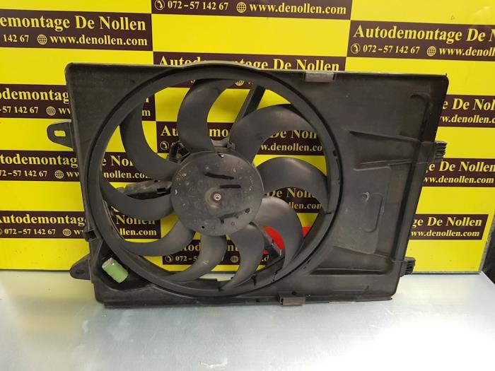 Cooling fans from a Alfa Romeo MiTo (955) 1.4 16V 2010