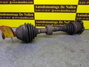 Usagé Arbre de transmission avant gauche Volkswagen Polo IV (9N1/2/3) 1.4 TDI 75 Prix € 40,00 Règlement à la marge proposé par de Nollen autorecycling
