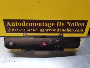 Używane Przelacznik Mercedes Sprinter 3,5t (906.73) 314 CDI 16V Cena € 60,50 Z VAT oferowane przez de Nollen autorecycling