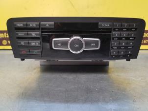 Używane Radio/Odtwarzacz CD (rózne) Mercedes A (W176) 2.2 A-200 CDI, A-200d 16V Cena € 302,50 Z VAT oferowane przez de Nollen autorecycling
