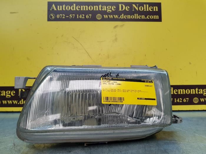 Headlight, left from a Opel Astra F (53/54/58/59) 1.6i 1996
