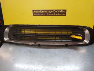 Used Grille Mini Mini (R56) 1.4 16V One Price € 100,00 Margin scheme offered by de Nollen autorecycling