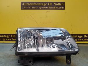 Usagé Phare droit Volkswagen Polo III (6N2) 1.0 Prix € 25,00 Règlement à la marge proposé par de Nollen autorecycling